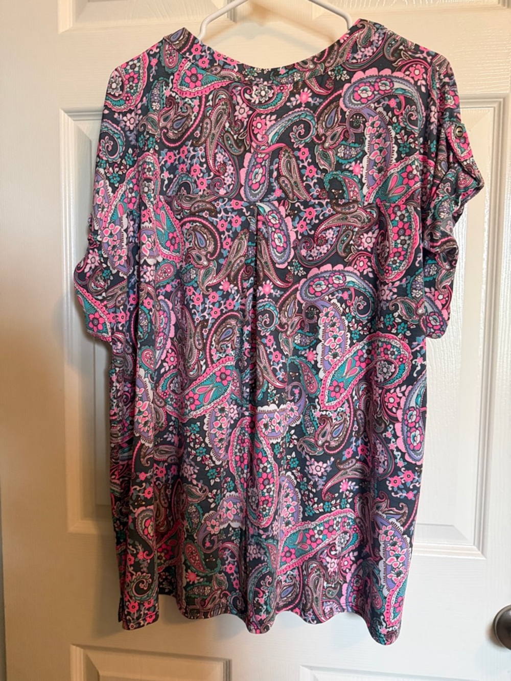 Dear Scarlett Women's Pink Paisley Tunic Top - Picture 3 of 6